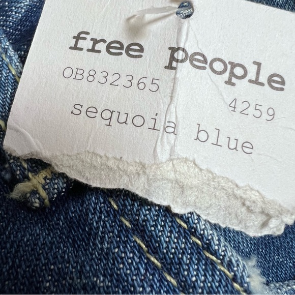 NWT We The Free Maggie Straight Jean Size 27 - Picture 9 of 13